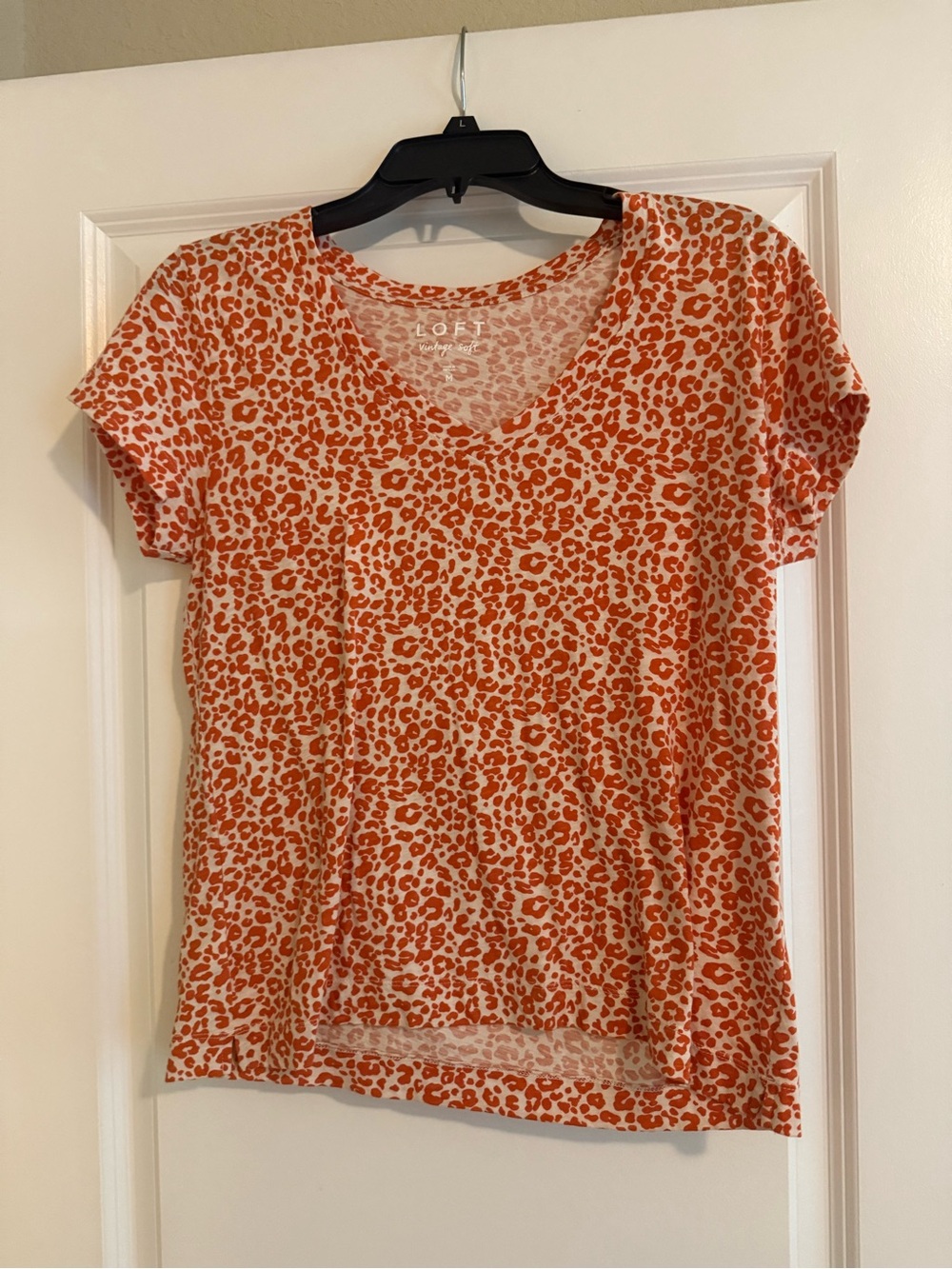 LOFT Orange Leopard Print V-Neck Short Sleeve Tee